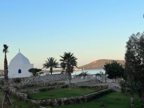 3 Zimmer Wohnung Corniche Nador Sidi Ali am Meer & Wifi — 4-Star Luxury Hotel in Nador, Morocco