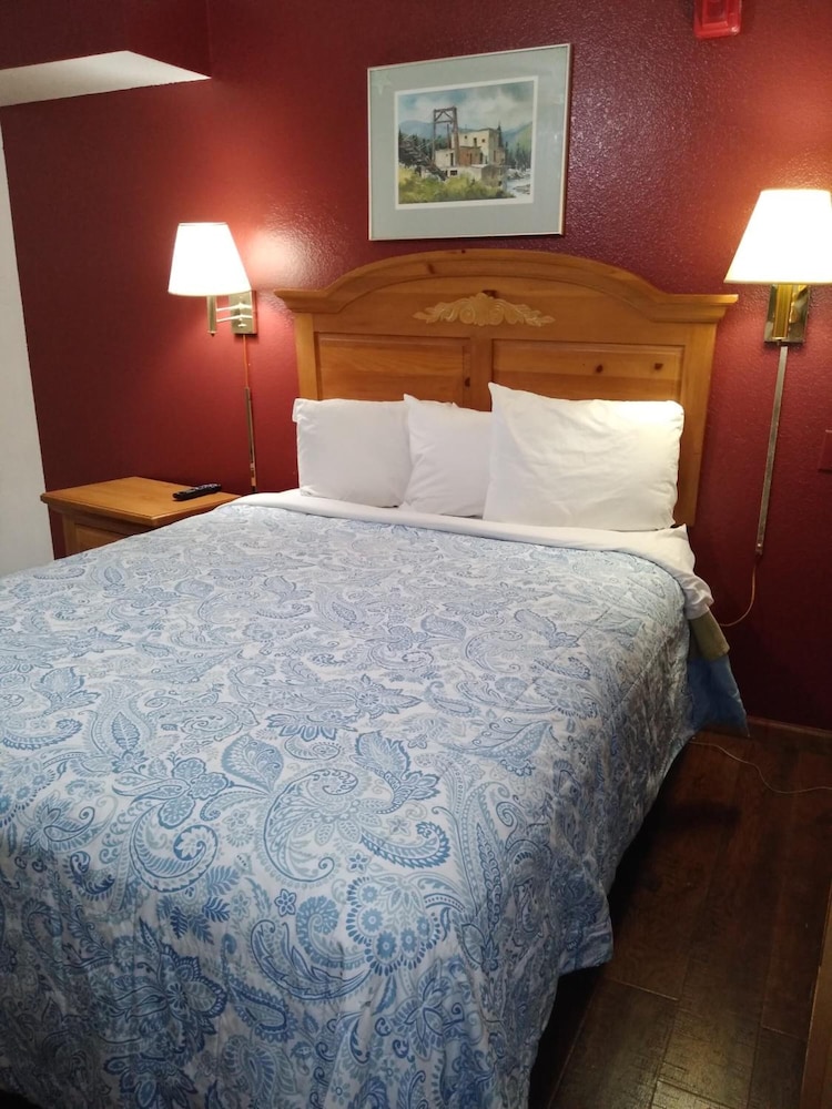Econo Inn Anchorage - photo 14