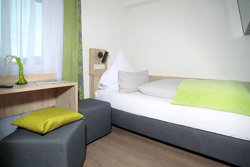 Hotel Landgasthof Linde — hotel in Nurtingen