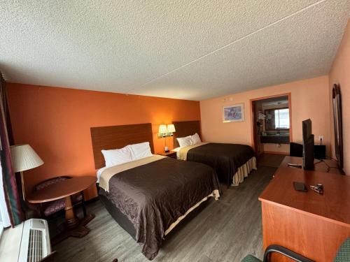 College Inn Spartanburg - photo 18