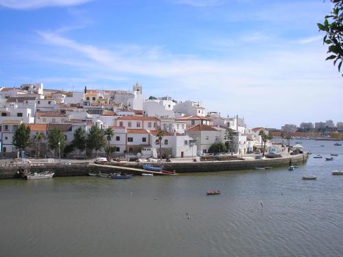Spacious Apartment in Old Ferragudo Village — 4-Star Luxury Hotel in Ferragudo, Portugal