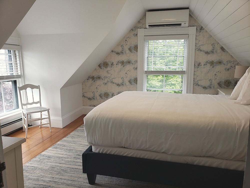 Sand Bar Cottage Inn - photo 11