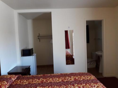 World Motel - photo 9