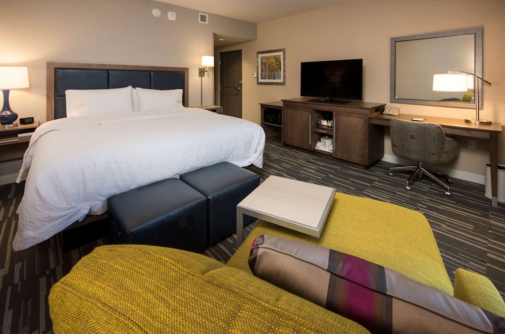 Hampton Inn & Suites Seattle Redmond - photo 15