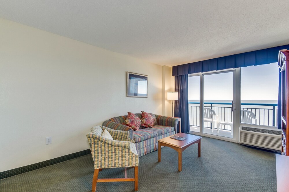 Boardwalk Resort by Hosteeva - photo 55
