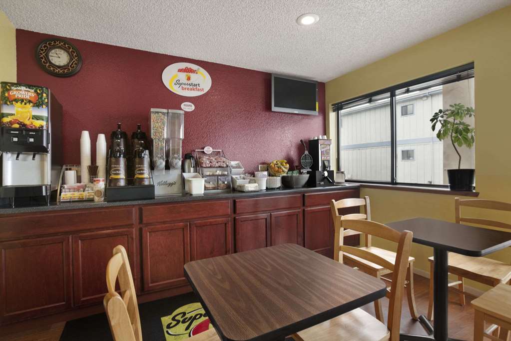 Super 8 by Wyndham Arcata - photo 31