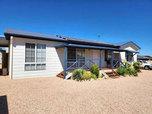 Te Taha Moana By The Beach in Moonta Bay, Australia