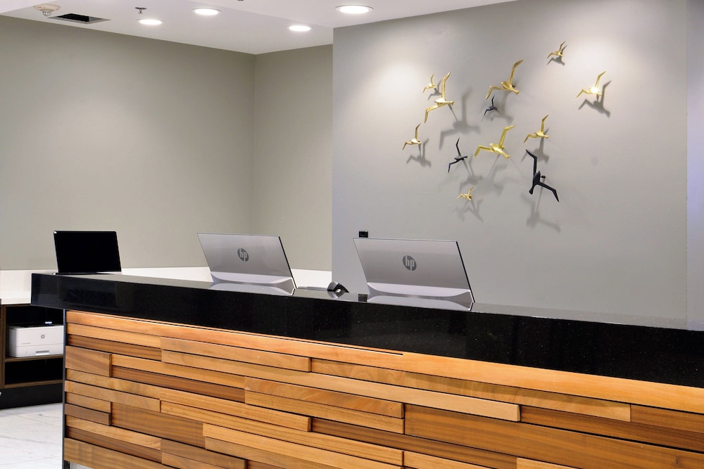 Renaissance Reno Downtown Hotel & Spa - photo 4