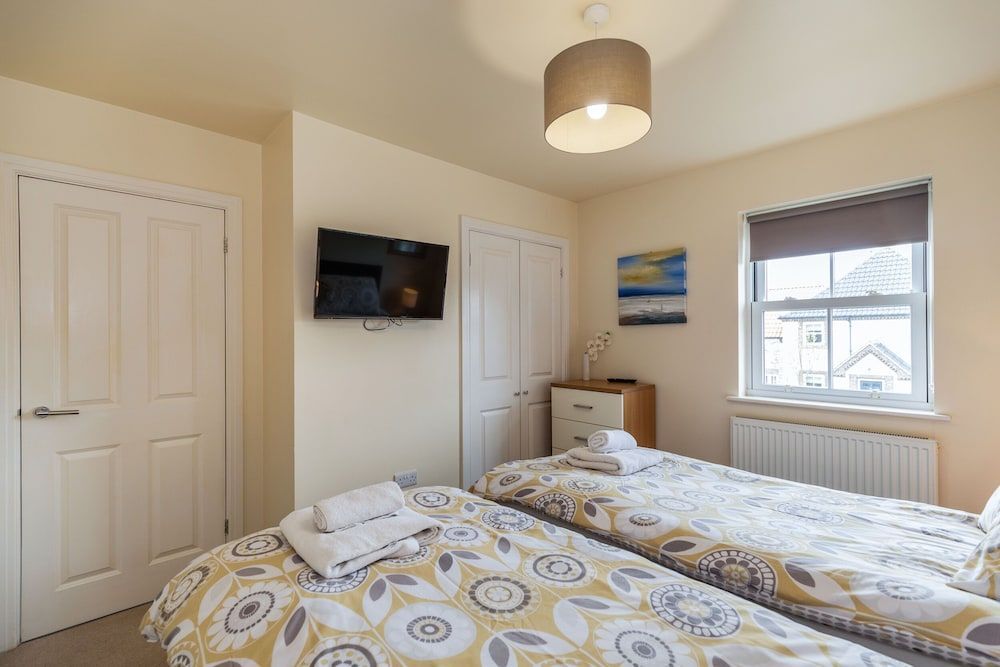 Brigg View Cottage Seaview and Balconies Part of the The Bay Filey Holiday Village with pool gym and direct beach access pub restaurant tennis and meadows walks