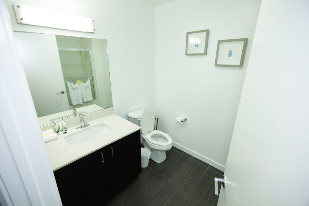 Hollywood Urban Residences - photo 52
