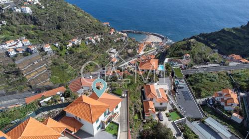 Casa Vista Mar By Galmi — 4-Star Luxury Hotel in Calheta, Portugal