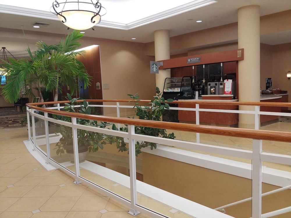 Hilton Ocean City Oceanfront Suites - photo 3