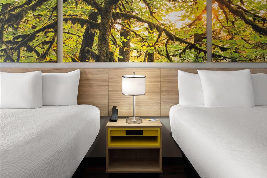 Days Inn & Suites by Wyndham Byram - photo 13