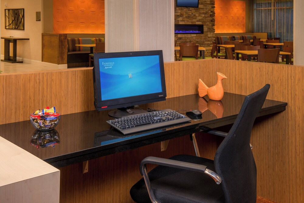 Fairfield Inn and Suites by Marriott Washington - photo 16