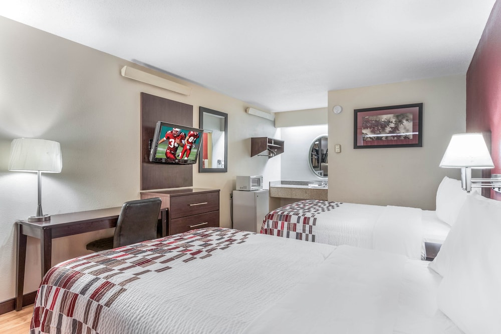 Red Roof Inn Columbia MO - photo 13