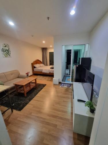 Perfect 1BR at MRT Bangson by B