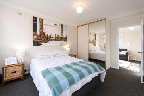 Bright & Comfortable 1BR Unit in Trendy Brunswick — Brunswick — photo 4