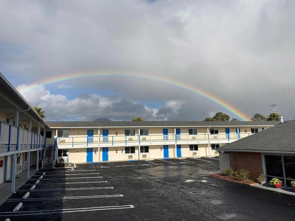 Coast Riders Inn - photo 8