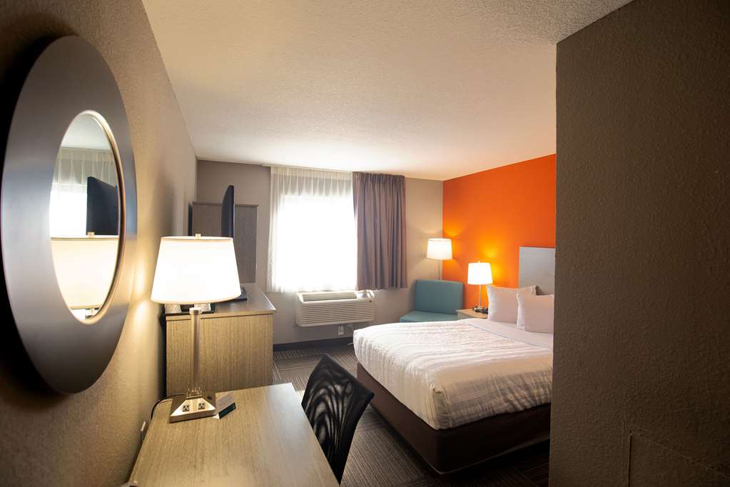Quality Inn & Suites Hammond Near I 8090 - photo 39