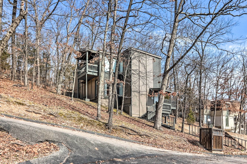 1 Mi to Margaritaville Resort: Osage Beach Home - photo 15