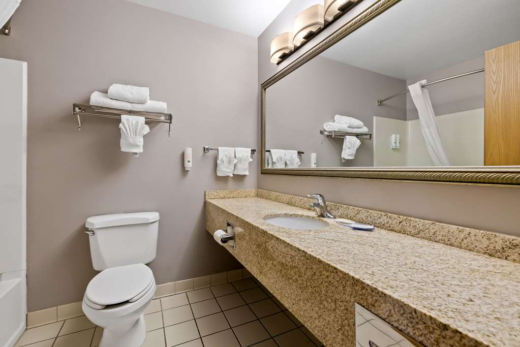 Quality Inn near Monument Health Rapid City Hospital - photo 29