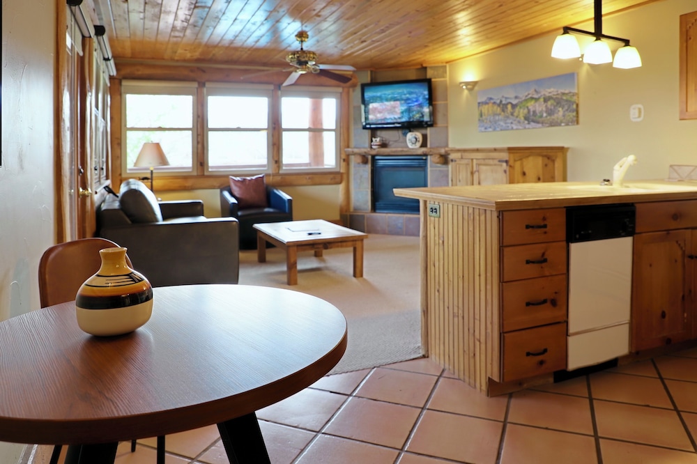 Chipeta Lodge - photo 23