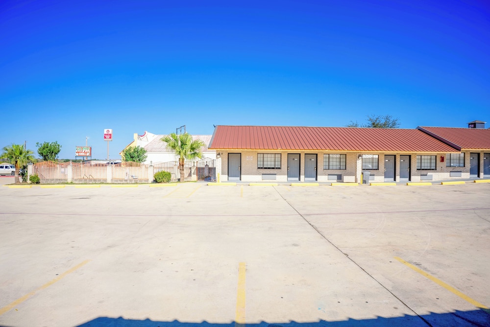 Pleasanton Executive Inn By OYO - photo 48