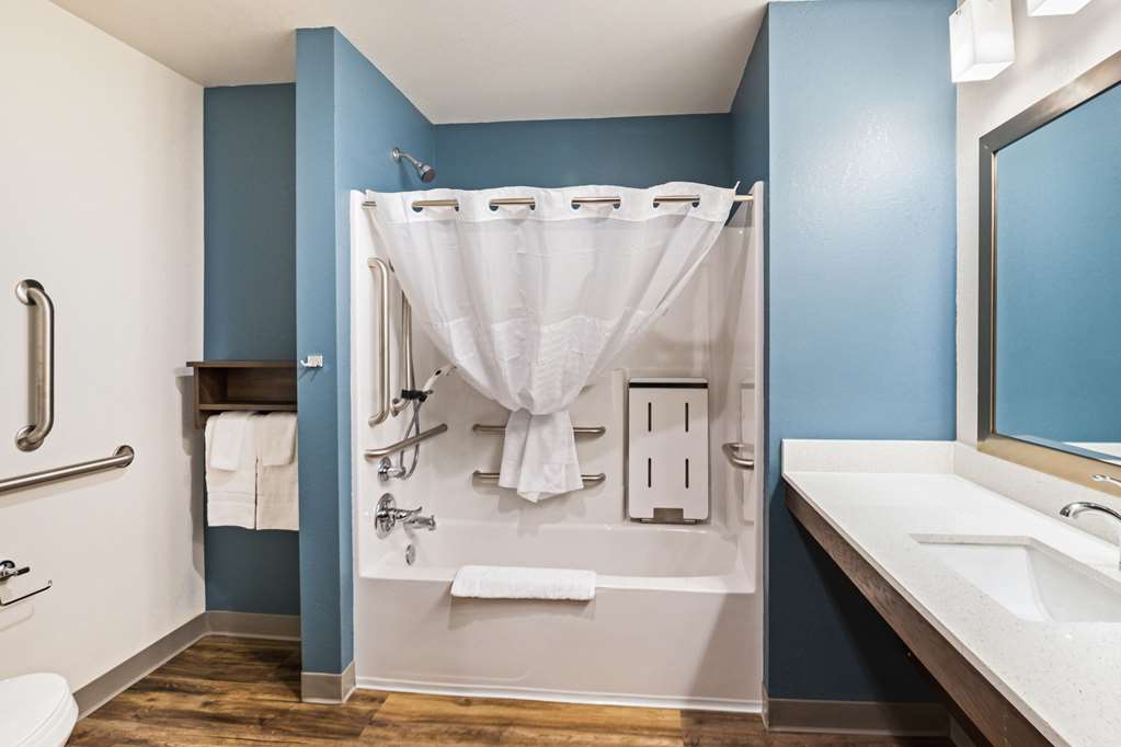 WoodSpring Suites Broken Arrow - photo 11