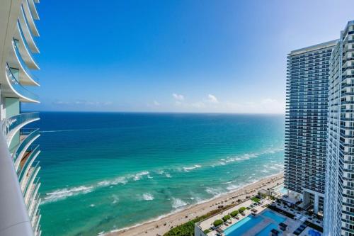 Hyde Beach Luxury Condo Resort apts - photo 35