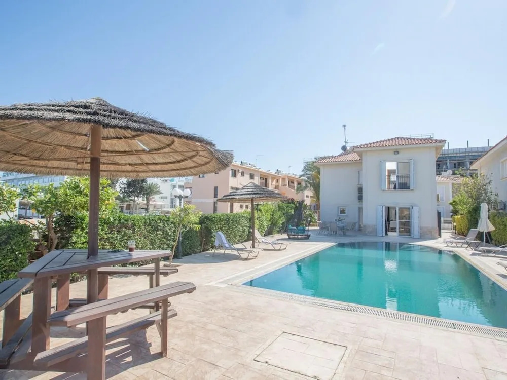 Villa Lefko Sunshine Lovely 4 Bedroom Protaras Villa With Pool