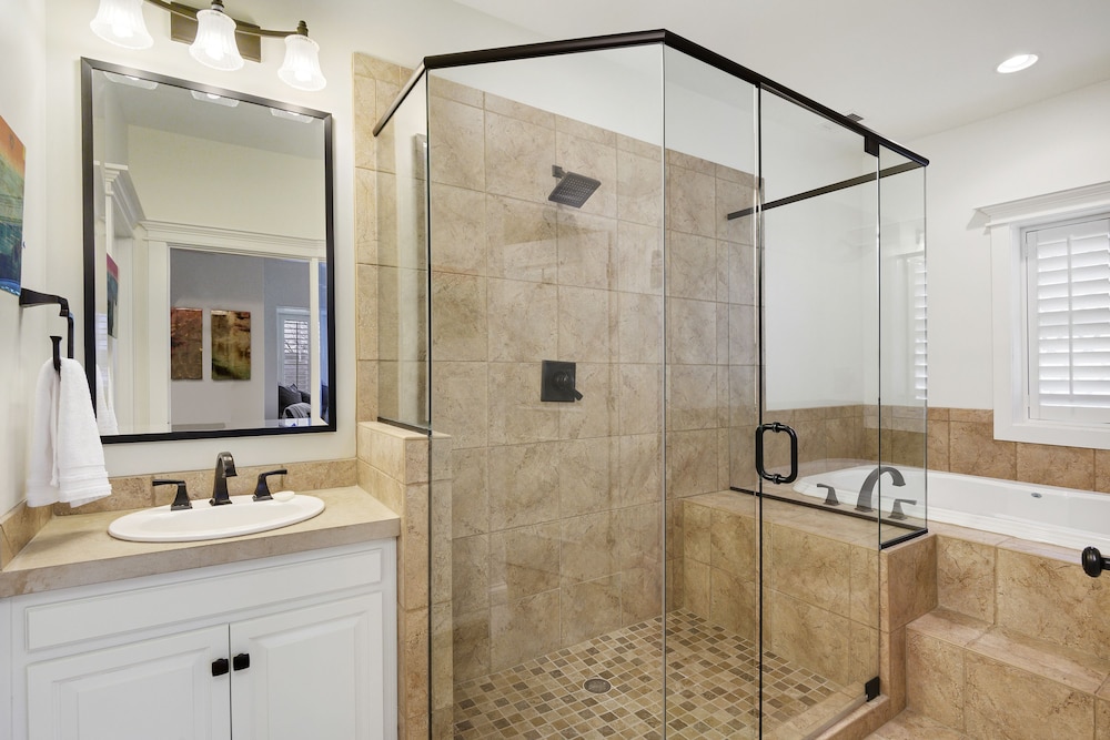 Oak Street Mansion - photo 26