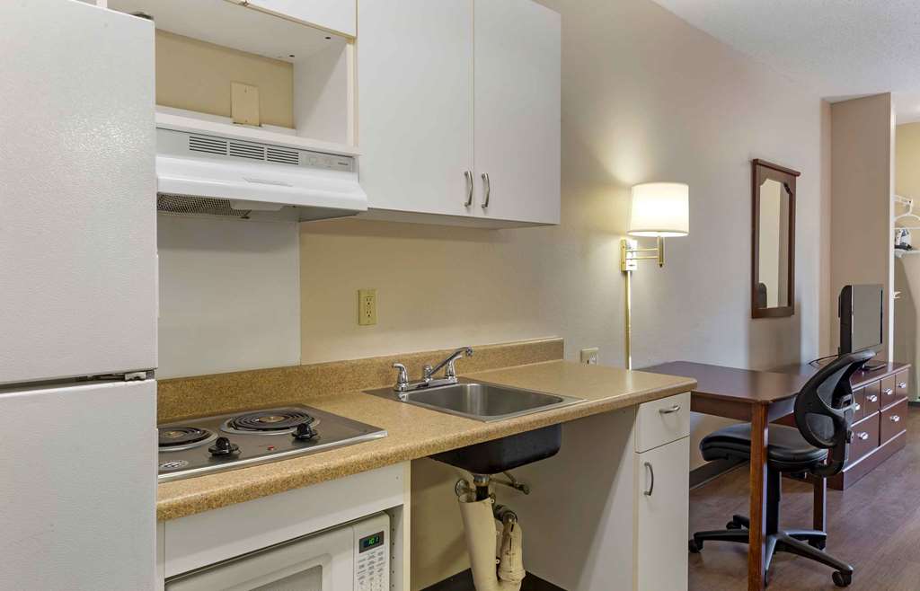 Extended Stay America Select Suites Hartford Manchester - photo 13