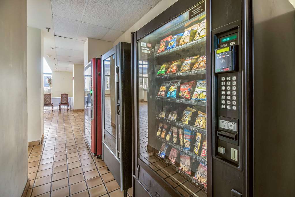 Clarion Hotel Jackson Northwest - photo 48