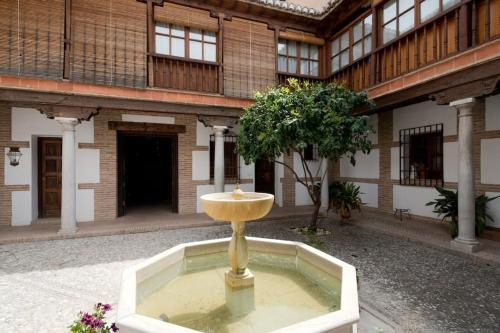 Apartamento Oasis Granada — 4-Star Luxury Hotel in Granada, Spain