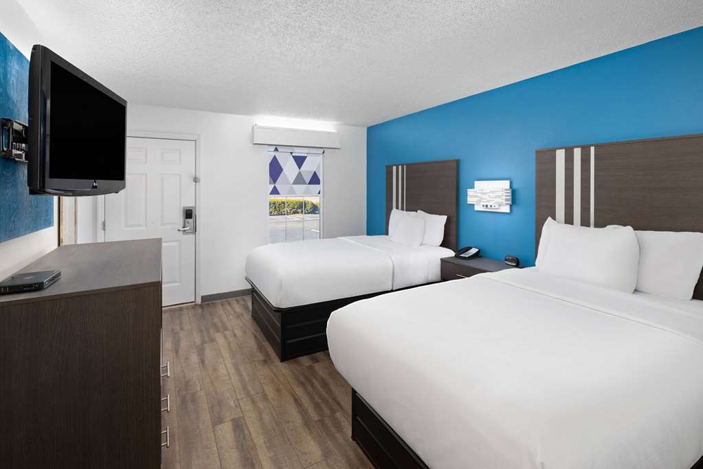 Baymont by Wyndham Selma - photo 15