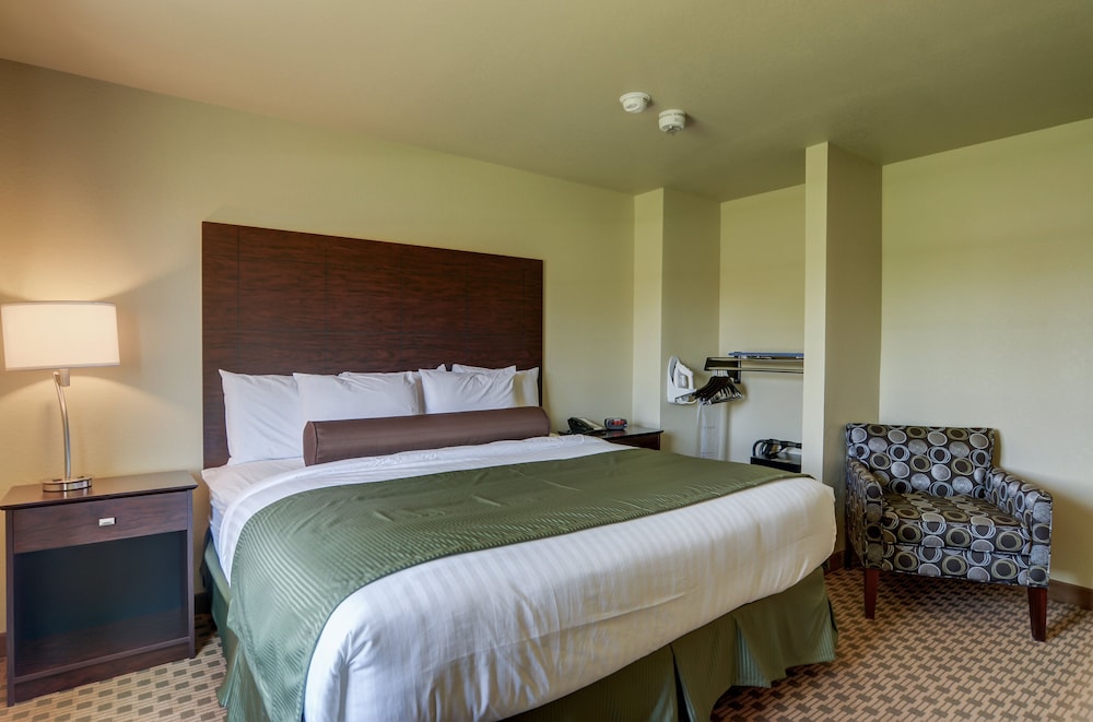 Cobblestone Inn & Suites Kersey - photo 12