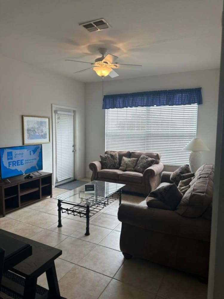 Amazing Resort 2 bed Condo Close to Disney - featured photo