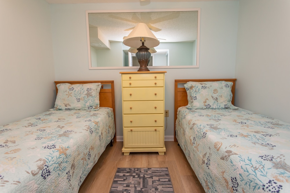 Royal Garden Resort 1012 2 Bedroom Condo by RedAwning - photo 5