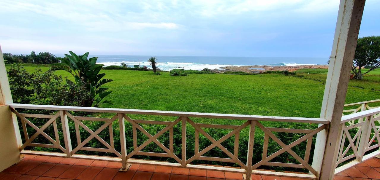 On The Rocks 11 Sleeper Beautiful Sea Views — 4-Star Luxury Hotel in Margate, South Africa