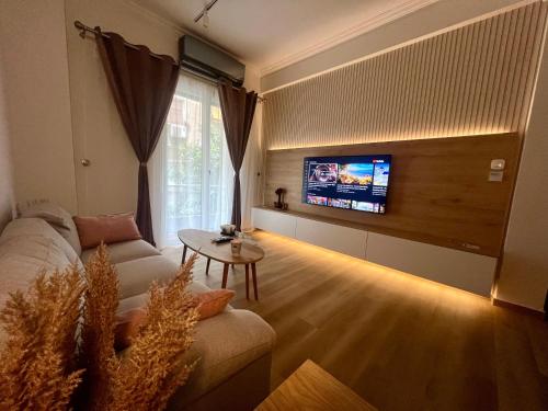 Live Cozy — 4-Star Luxury Hotel in Athens, Greece