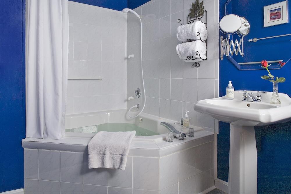 Blueberry Cove Inn - photo 21