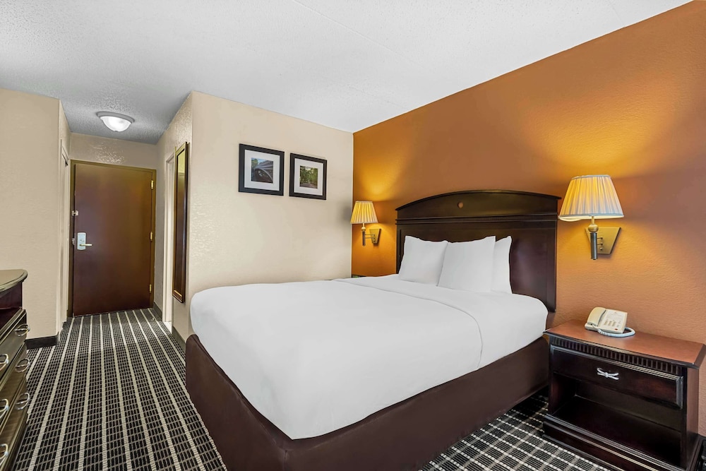 Comfort Inn & Suites Somerset New Brunswick - photo 20