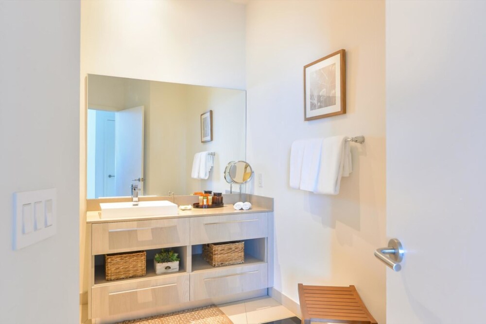 Contemporary Beach Resort Condos - photo 127
