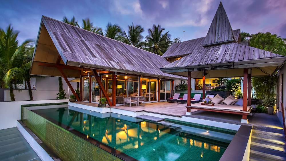 Laemsingh Villa 3a 4 Bedroom in Surin — 4-Star Luxury Hotel in Phuket, Thailand