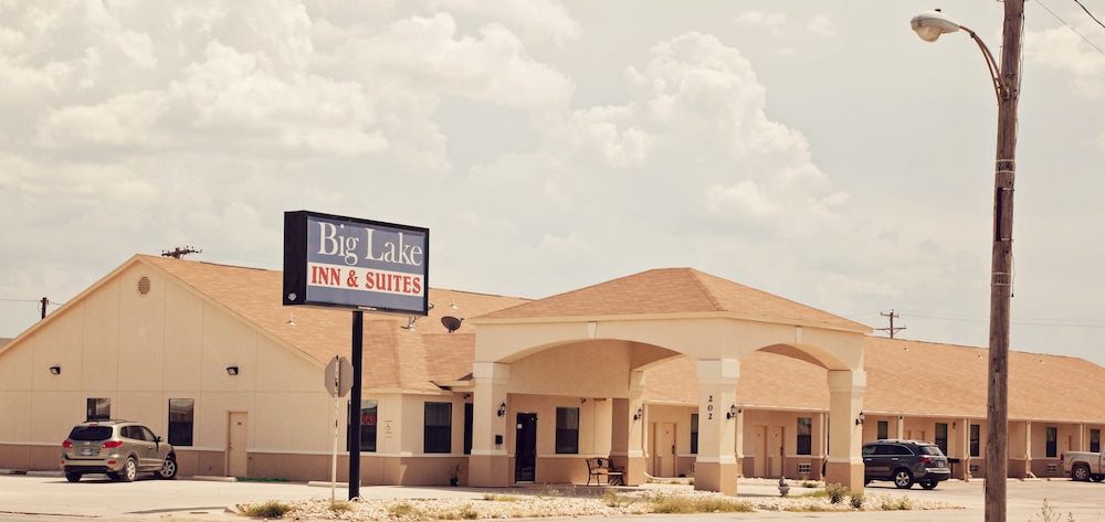 Big Lake Inn & Suites - photo 42