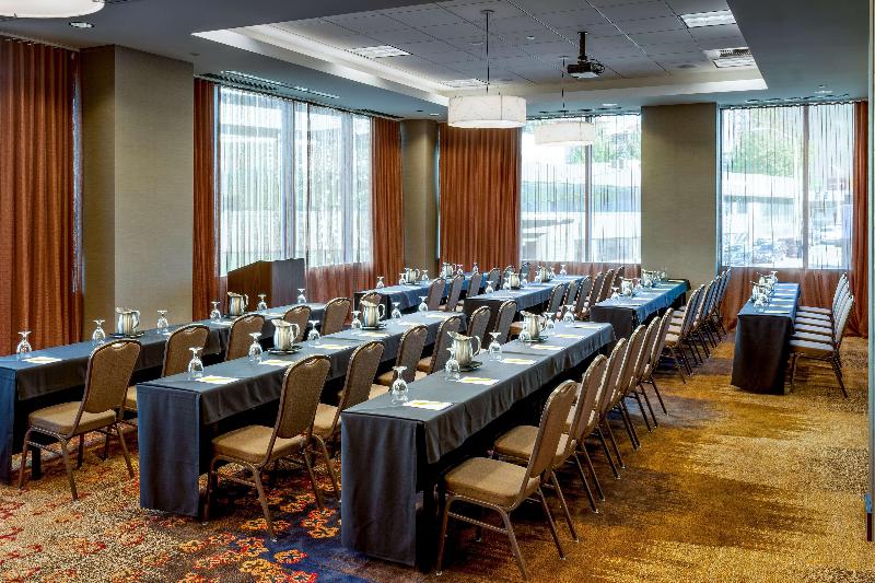 Hilton Garden Inn Seattle Downtown - photo 82