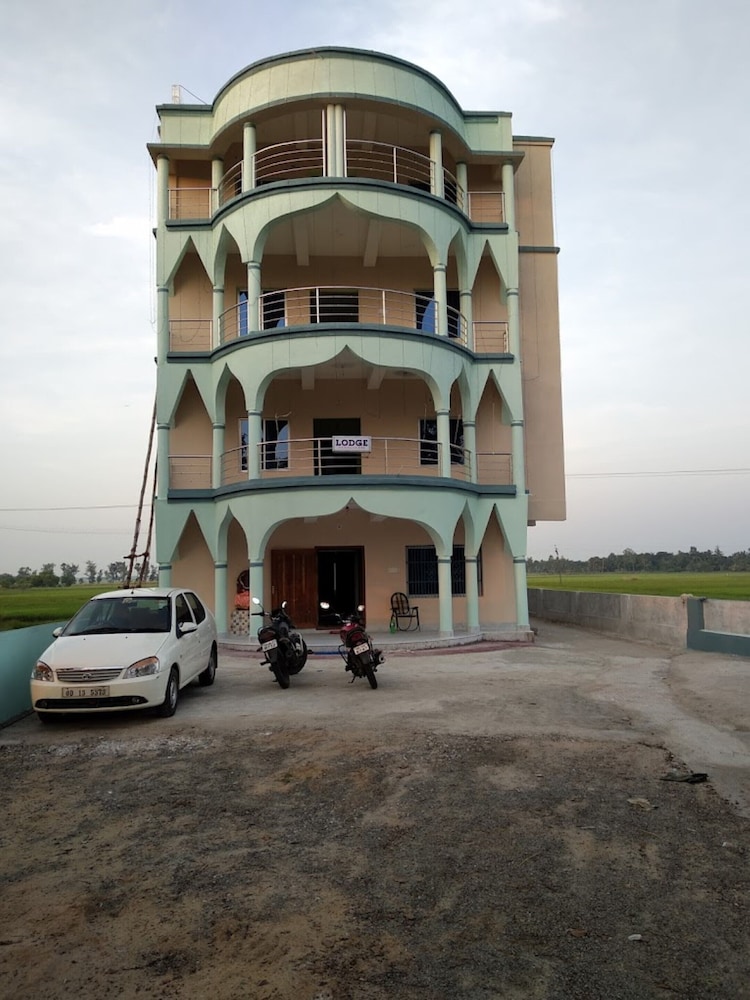 Goroomgo Patra palace Konark in Gorakhpur, India