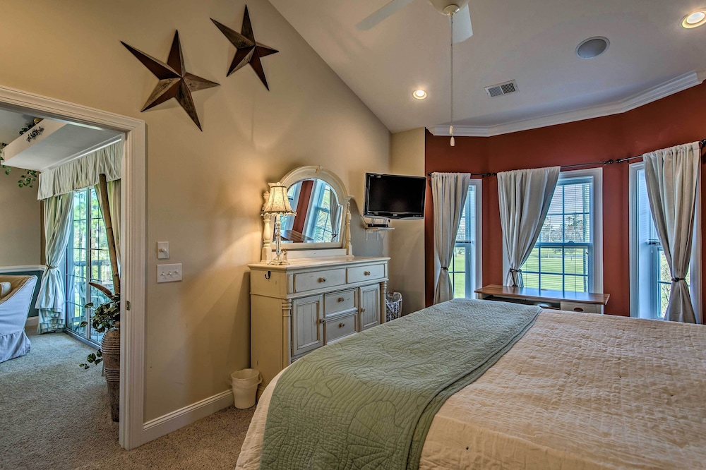 Resort Condo in Tupelo Bay 1 Mile to the Beach - photo 3