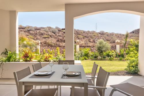 Jardines Acoran 04 Deluxe 1b — Arona