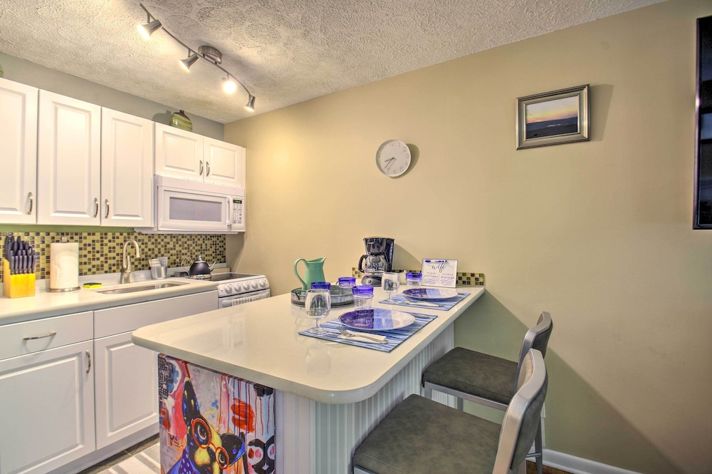Wintergreen Resort Studio w Deck & Ski out Access - photo 9